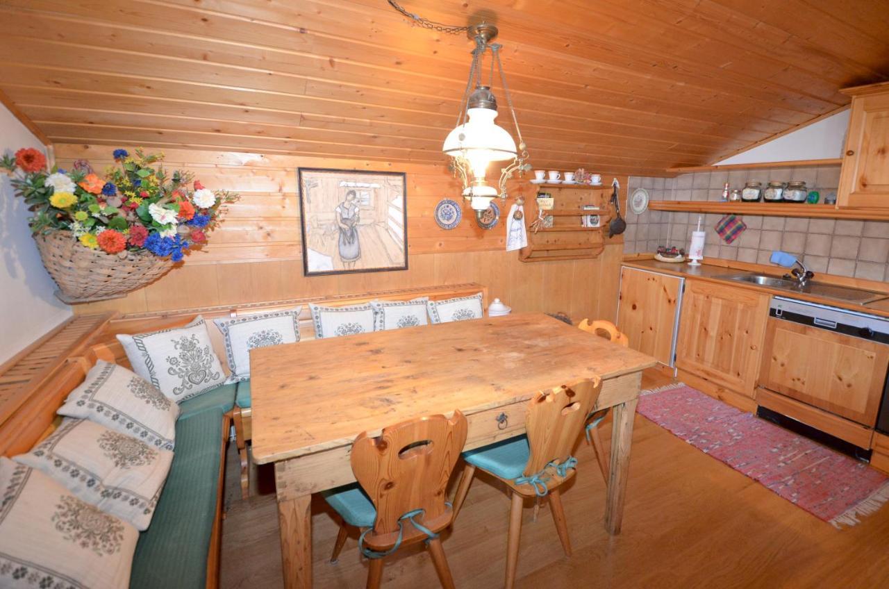 Aurturist Dobbiaco Roulette Apartment Bagian luar foto